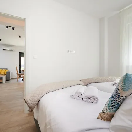 Zen Apartment *