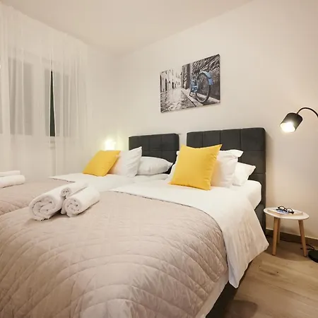 Zen Apartment