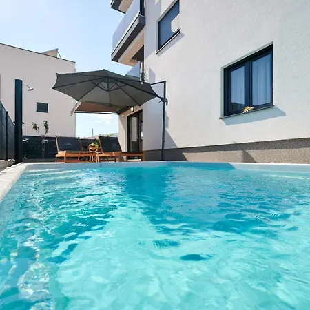 Zen - Private Pool Apartman Trogir