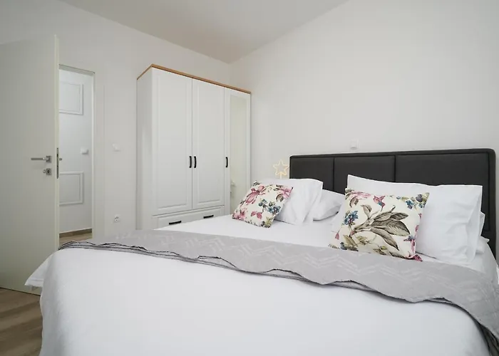 アパート Zen - Private Pool トロギール