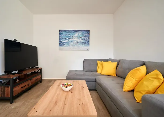 Zen - Private Pool トロギール